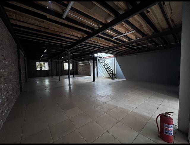 290M² WAREHOUSE TO LET IN HENNOPSPARK